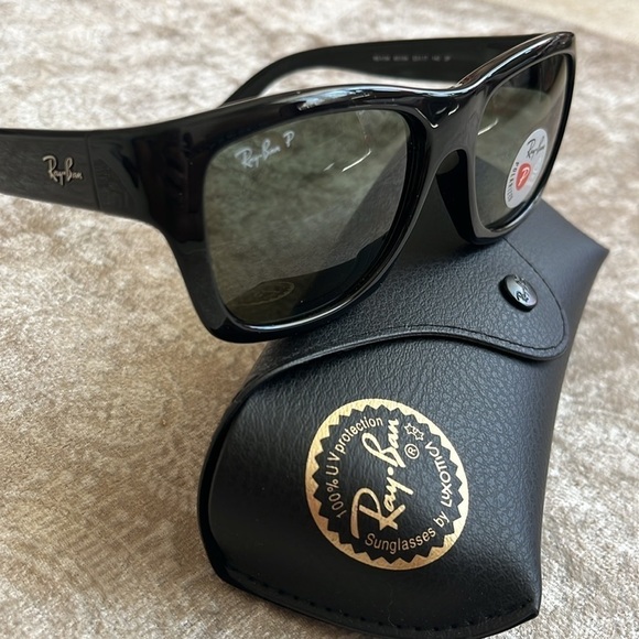 Brand New Ray-Ban Polarized Square Sunglasses Polished Black Frame Green Lens main image 8